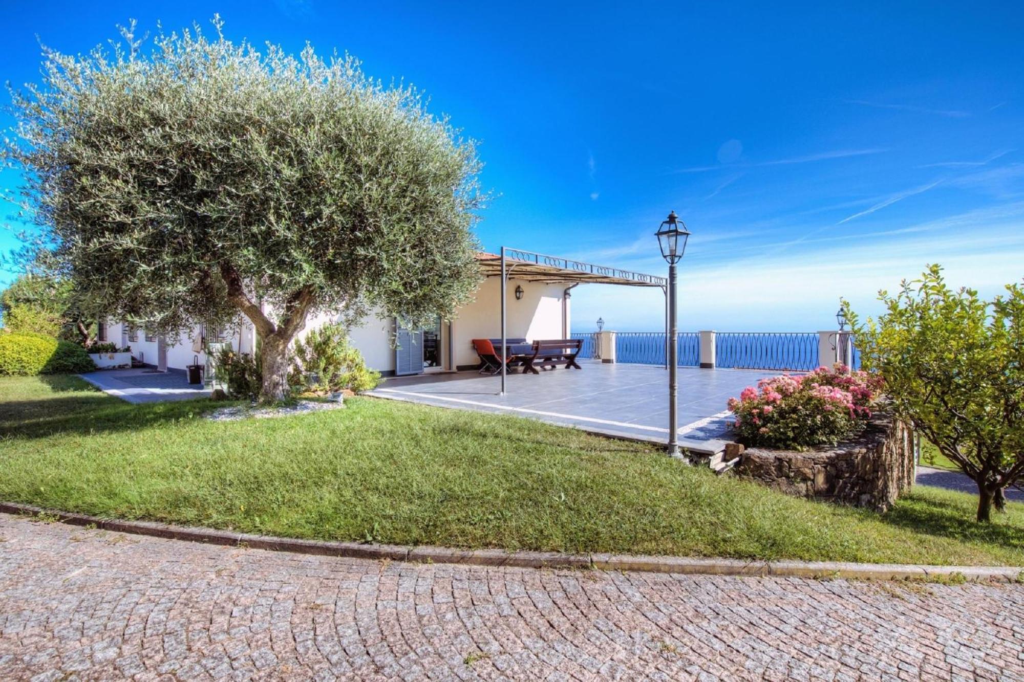 Villa Lucia Riviera Dei Fiori Pool - Happy Rentals San Remo Extérieur photo